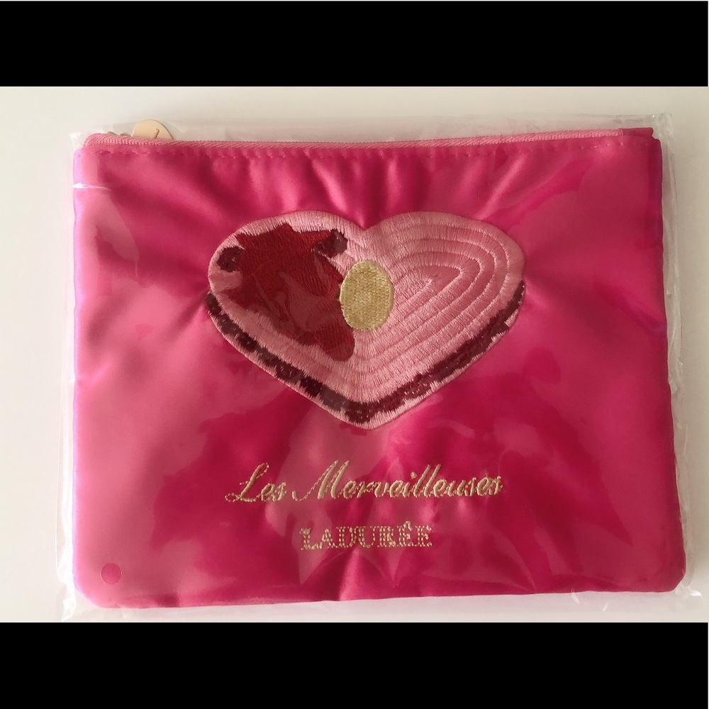 Les Merveilleuses make up bag